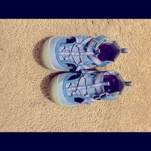 Toddler cute and comfortable spring sneakers